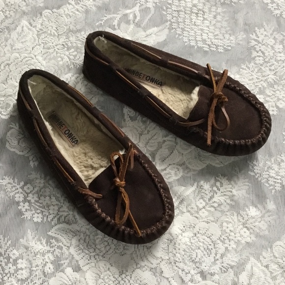 Minnetonka Shoes - Set for Donation!!! Minnetonka | Sherpa Slides